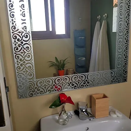 Elescondite * El Sauzal